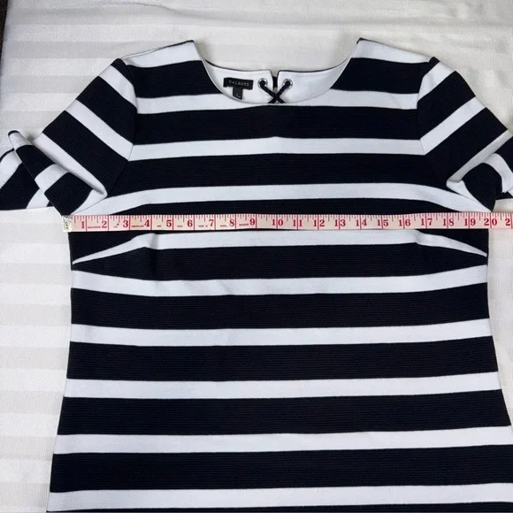 Talbots Lace-Back Black & White Striped Short Sleeved Knit Top Large - Picture 6 of 9